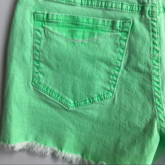 YMI SZ 5 Mid-Rise Denim Frayed Cut-Off 3" Women's Shorts in Lime Green NEW - Picture 6 of 14